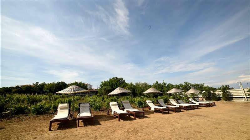 อาร์ชิเปล โอเต็ล Hotel บอซจาดา ภายนอก รูปภาพ